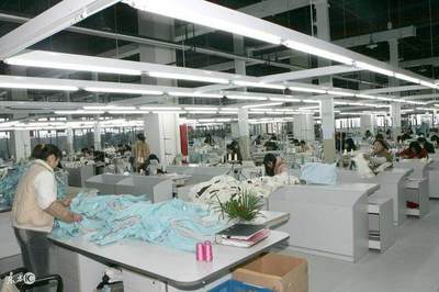 悶聲發大財 這家服裝廠老板如何在困境中逆襲